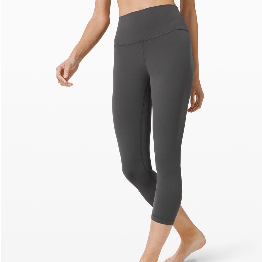 Lululemon Align 21” capri pants size 6